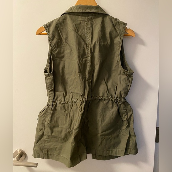 Old Navy, Cargo Vest - Picture 2 of 3